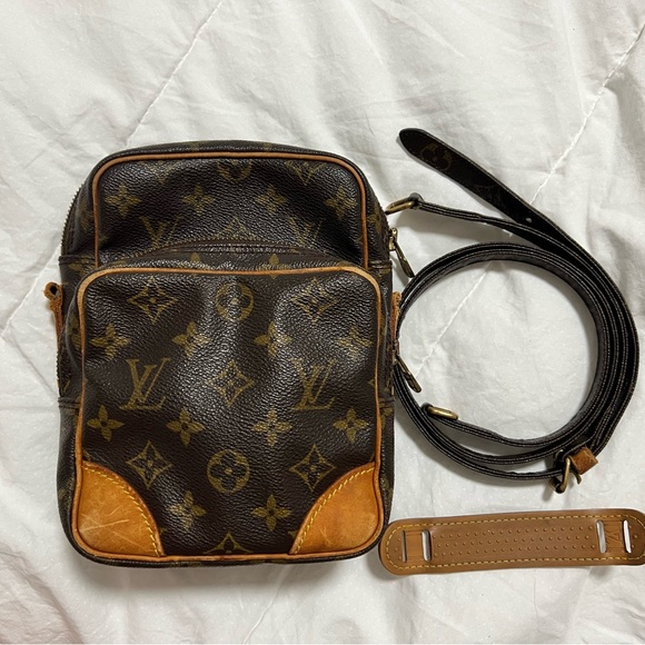 Louis Vuitton Handbags - 1991 Vintage Monogram Amazon crossbody